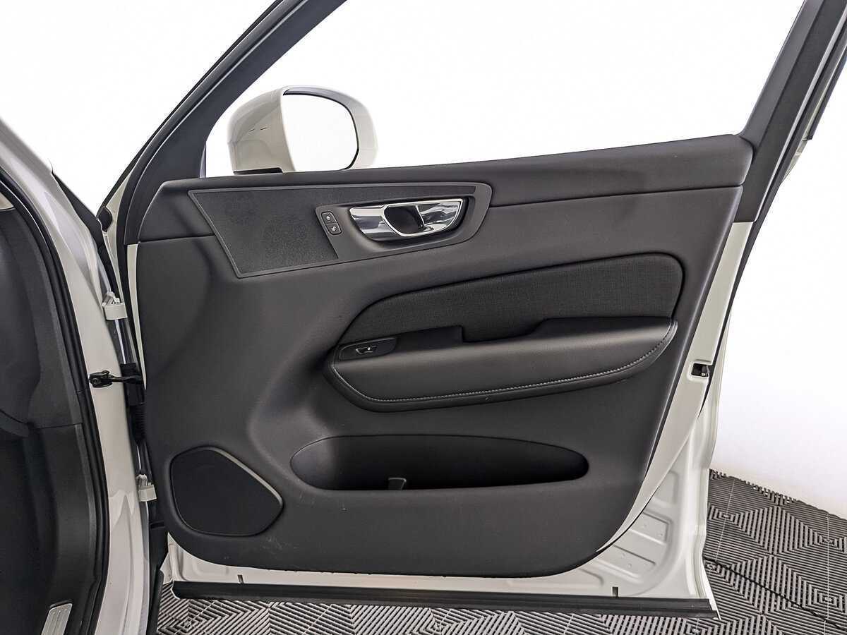 Volvo XC60 с пробегом — 2019 год. Фото: #23