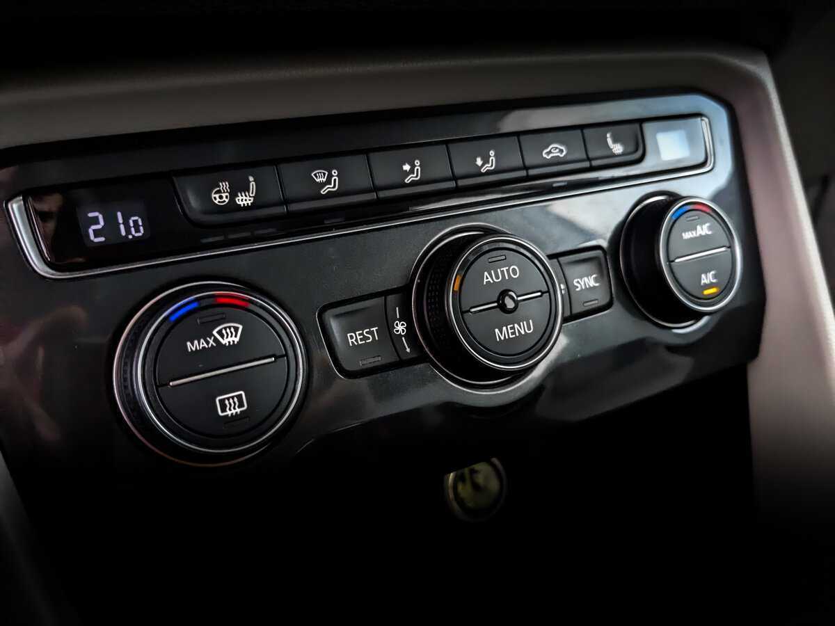 Volkswagen Tiguan с пробегом — 2017 год. Фото: #24