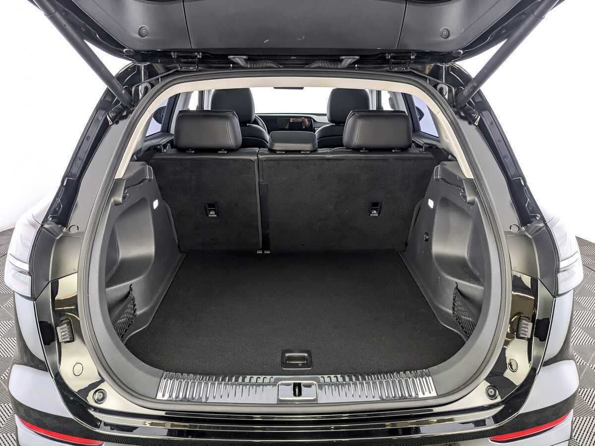 Hongqi HS5 с пробегом — 2023 год. Фото: #8