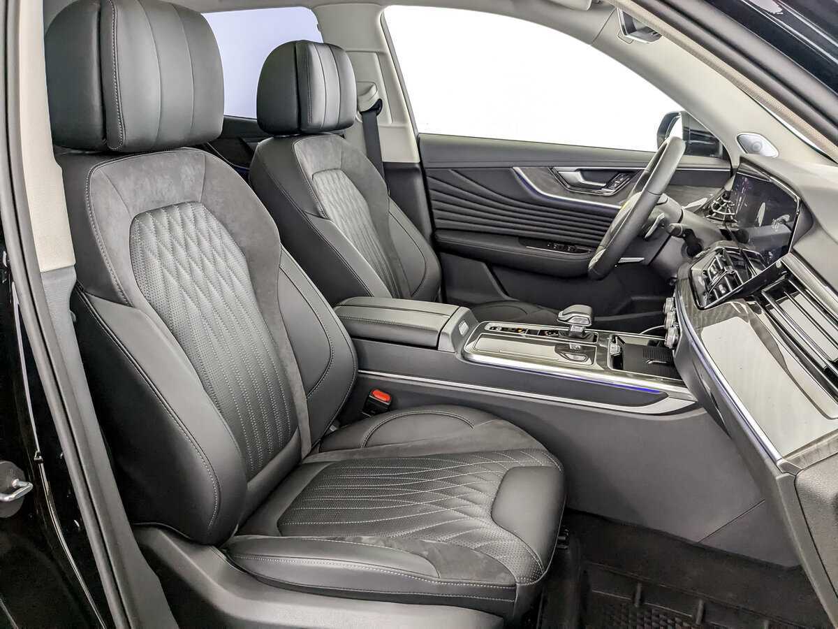 Hongqi HS5 с пробегом — 2023 год. Фото: #21