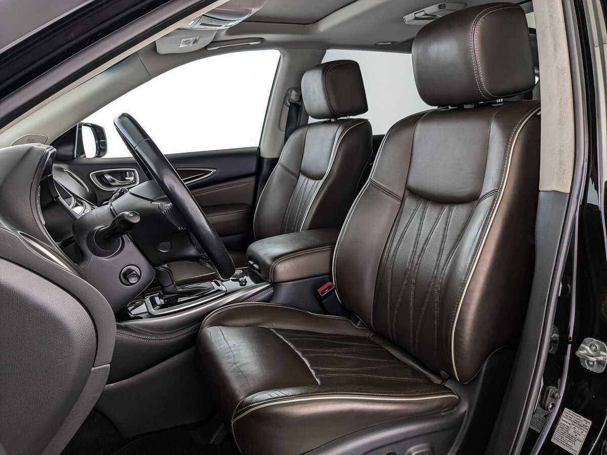 Infiniti QX60 с пробегом — 2018 год. Фото: #17