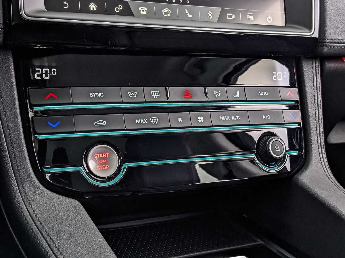 Jaguar F-Pace с пробегом — 2018 год. Фото: #20