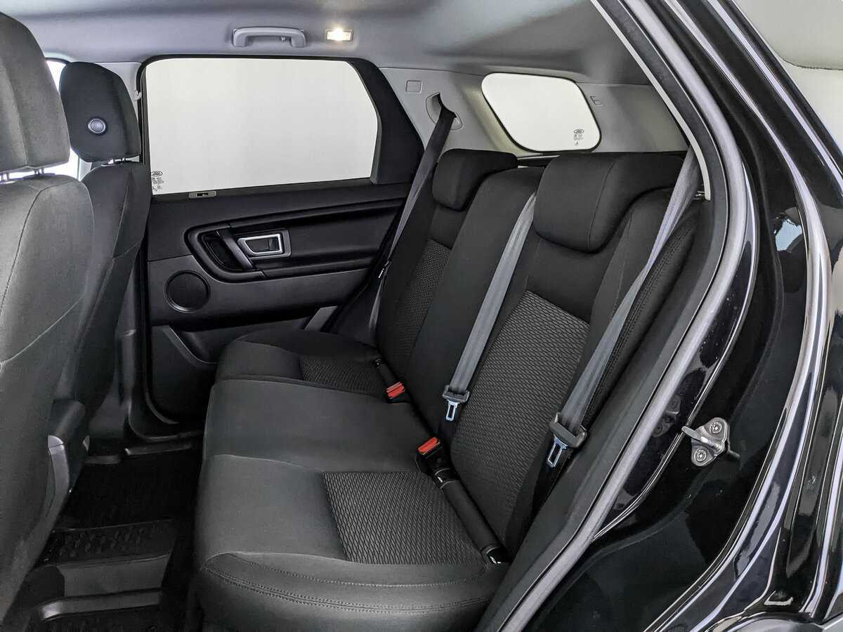 Land Rover Discovery Sport с пробегом — 2019 год. Фото: #17