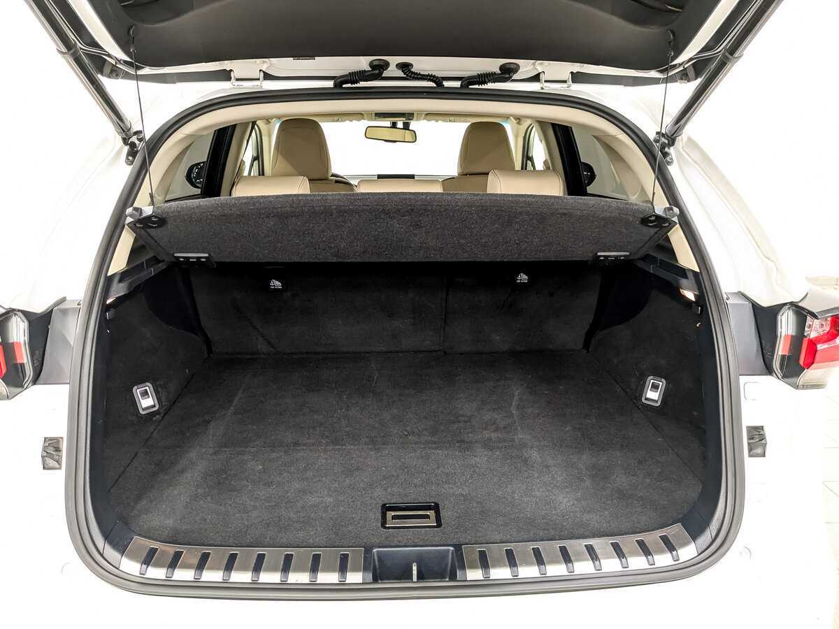 Lexus NX с пробегом — 2016 год. Фото: #9