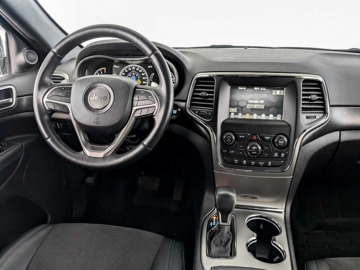 Jeep Grand Cherokee с пробегом — 2018 год. Фото: #25
