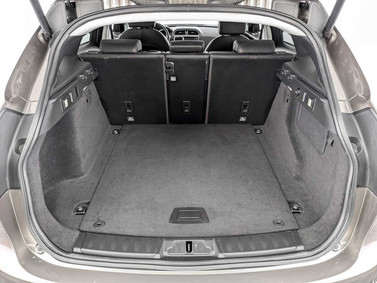 Jaguar F-Pace с пробегом — 2017 год. Фото: #9