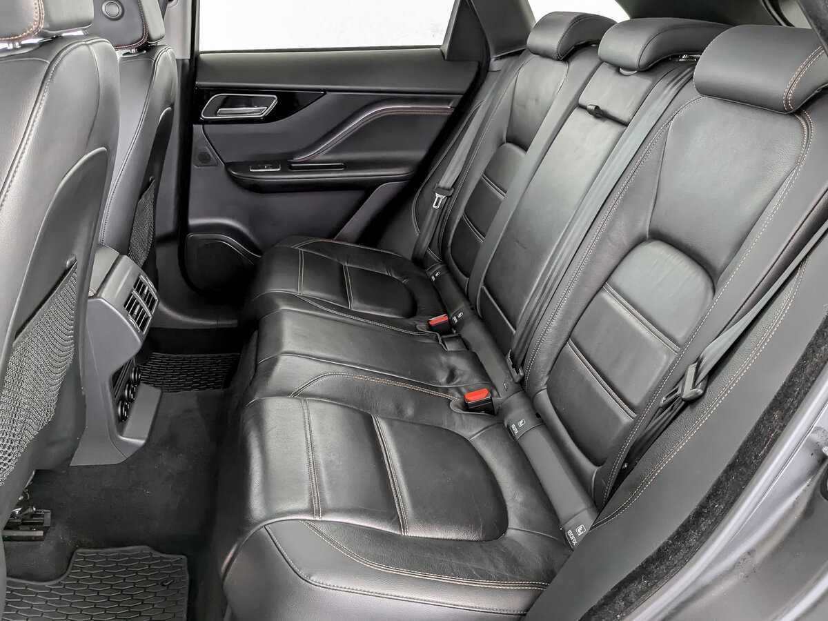 Jaguar F-Pace с пробегом — 2017 год. Фото: #11