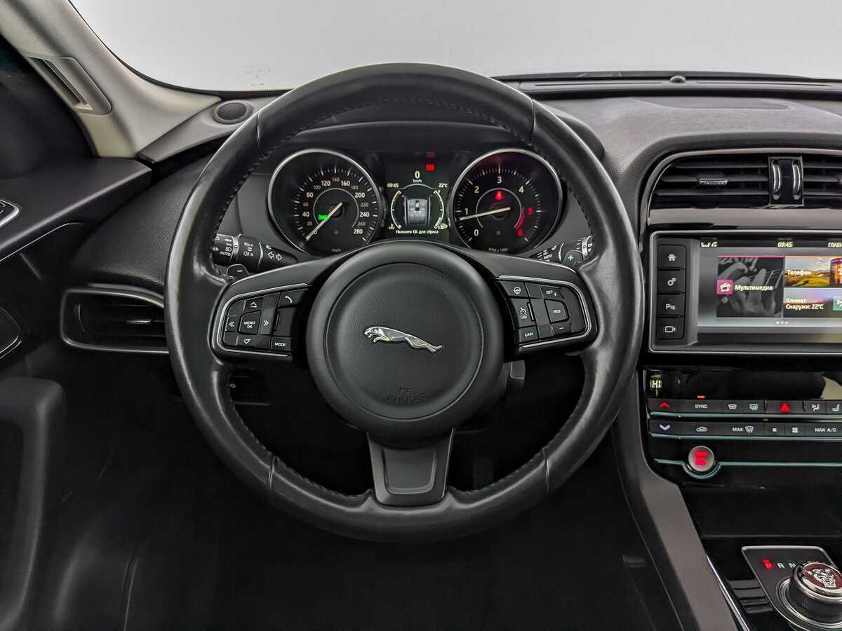 Jaguar F-Pace с пробегом — 2017 год. Фото: #20
