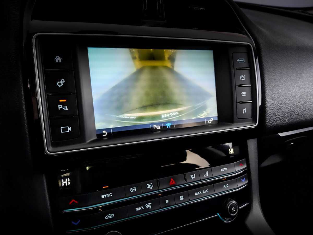 Jaguar F-Pace с пробегом — 2017 год. Фото: #26