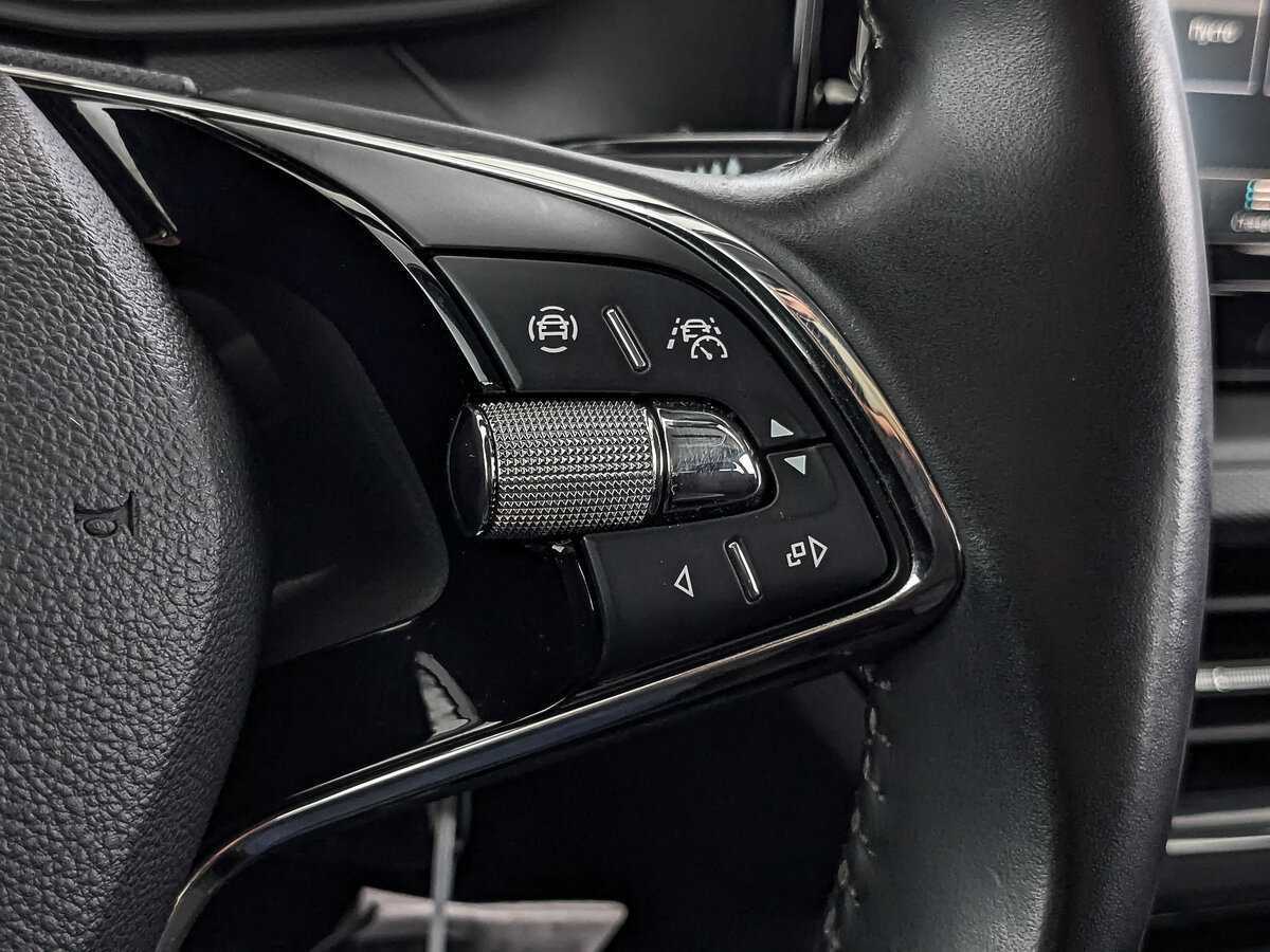 Skoda Rapid с пробегом — 2020 год. Фото: #24