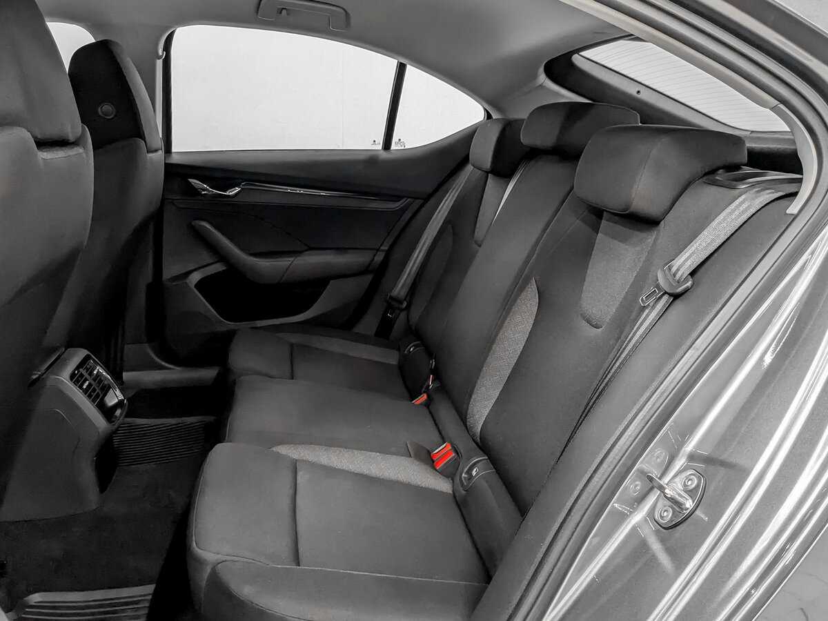 Skoda Octavia с пробегом — 2021 год. Фото: #11