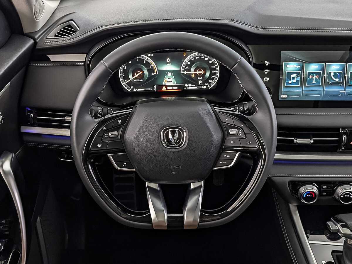 Changan CS95 с пробегом — 2023 год. Фото: #21