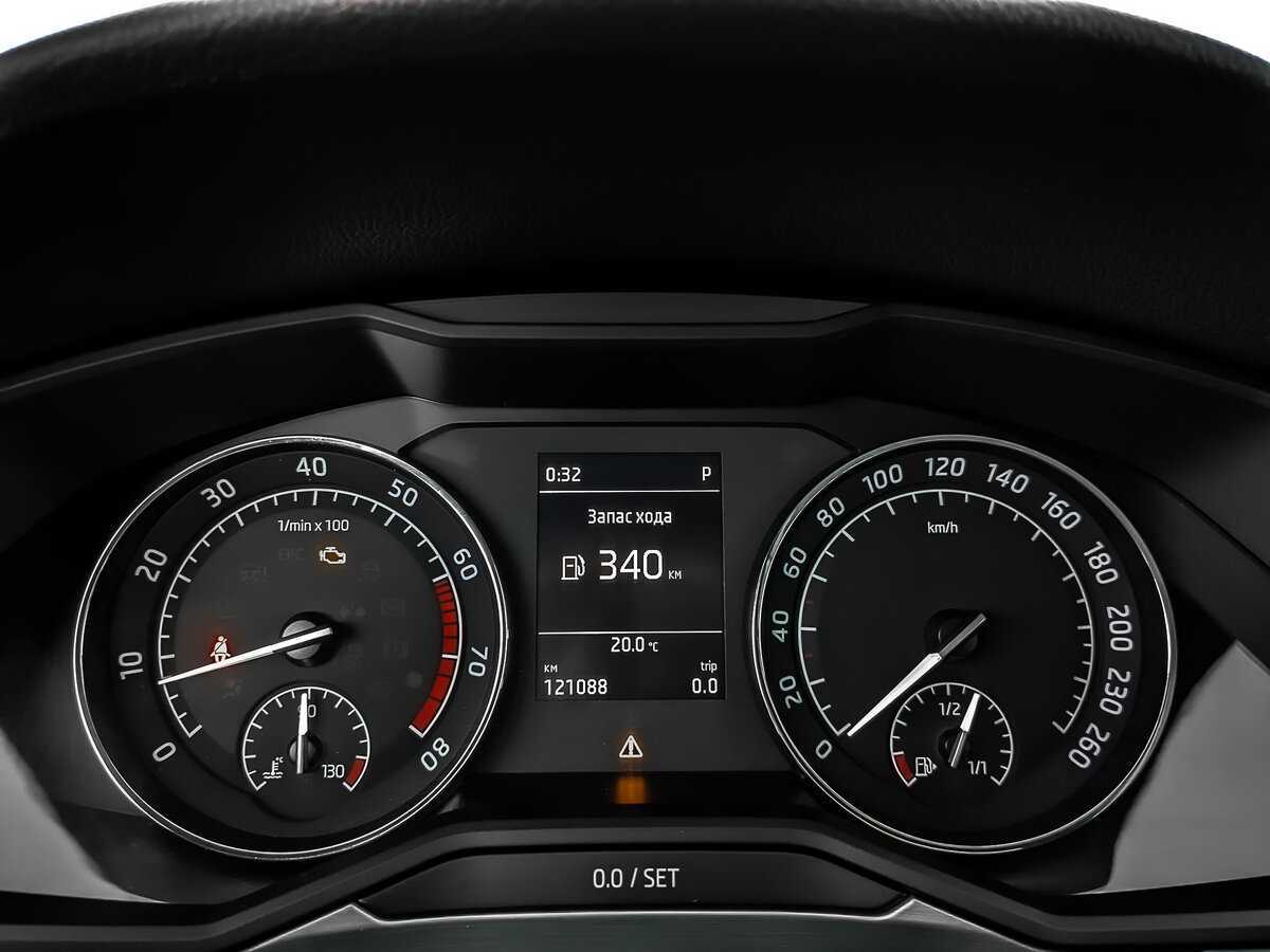 Skoda Superb с пробегом — 2019 год. Фото: #14
