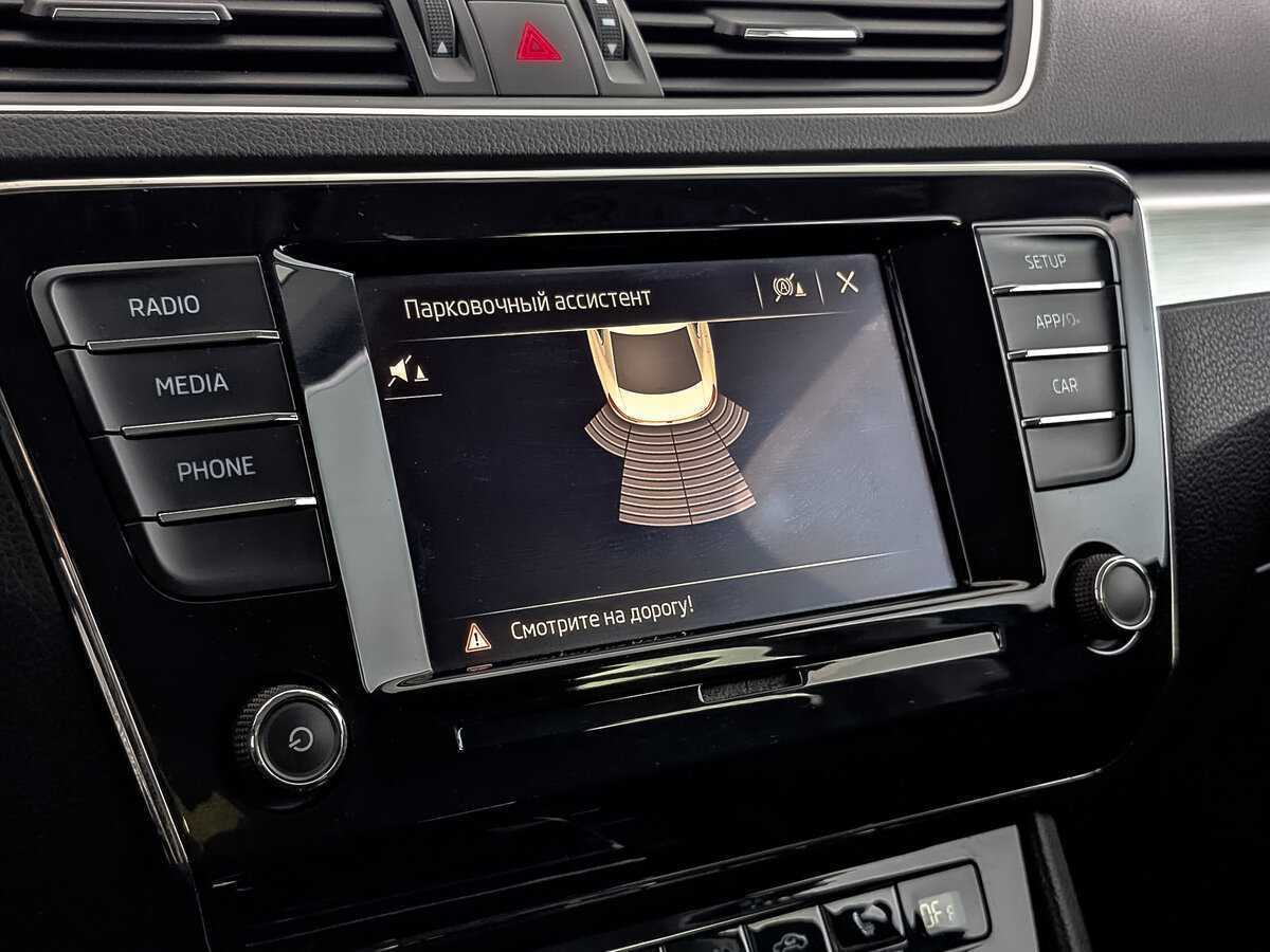 Skoda Superb с пробегом — 2019 год. Фото: #19