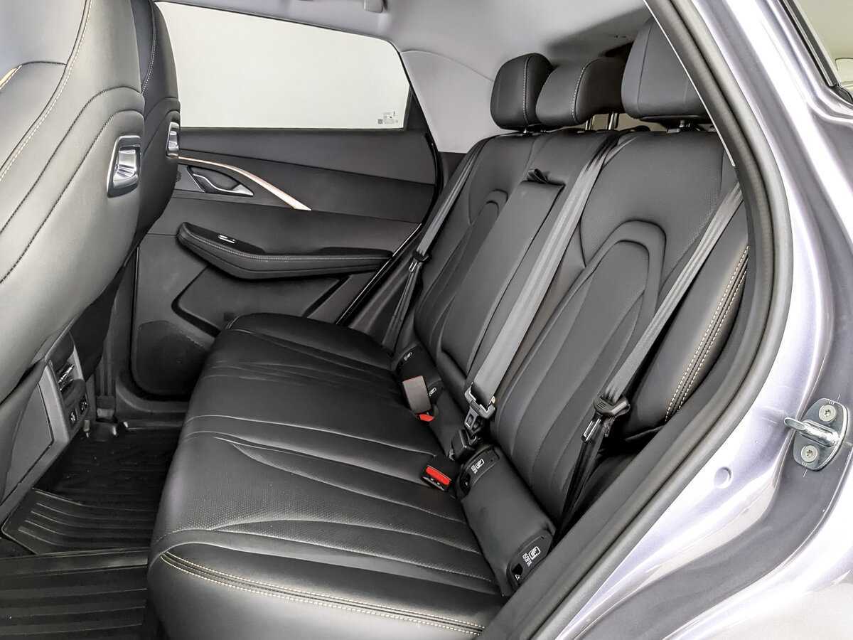 OMODA C5 с пробегом — 2024 год. Фото: #11