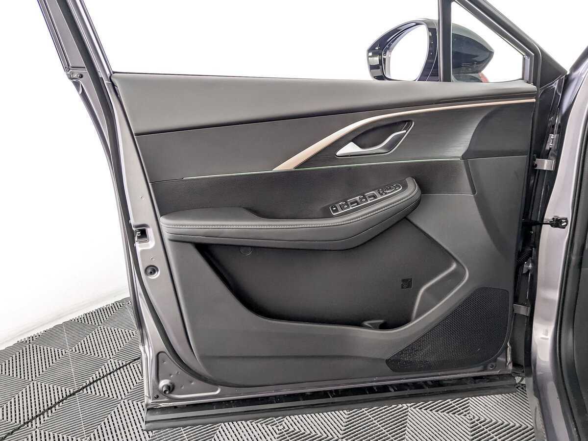 OMODA C5 с пробегом — 2024 год. Фото: #15