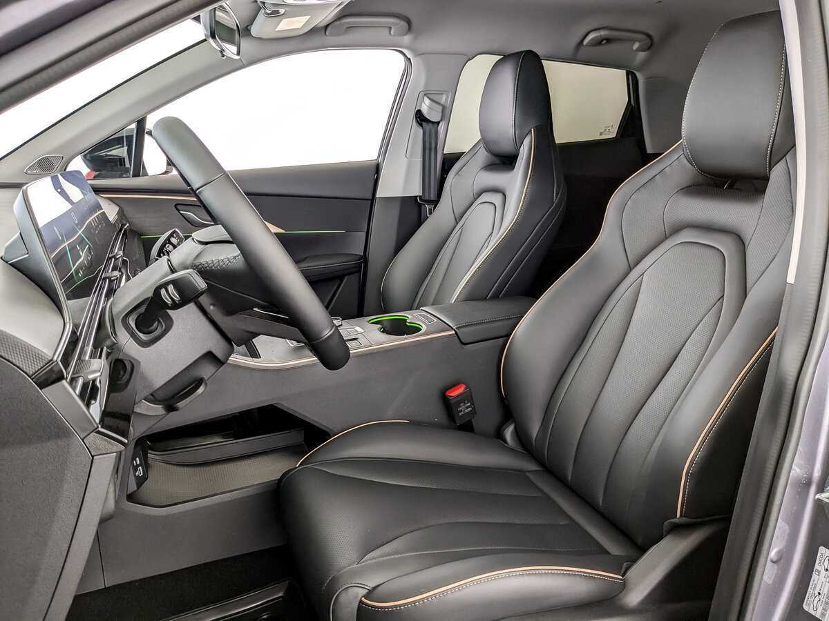 OMODA C5 с пробегом — 2024 год. Фото: #16