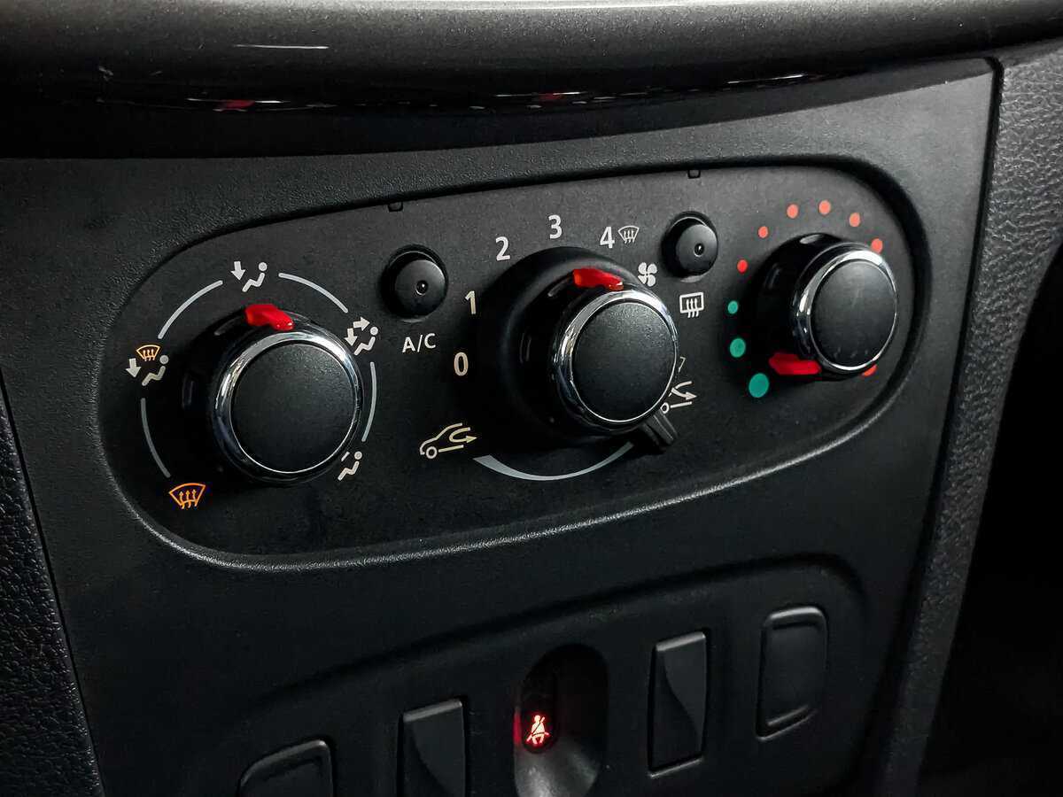 Renault Sandero с пробегом — 2022 год. Фото: #23