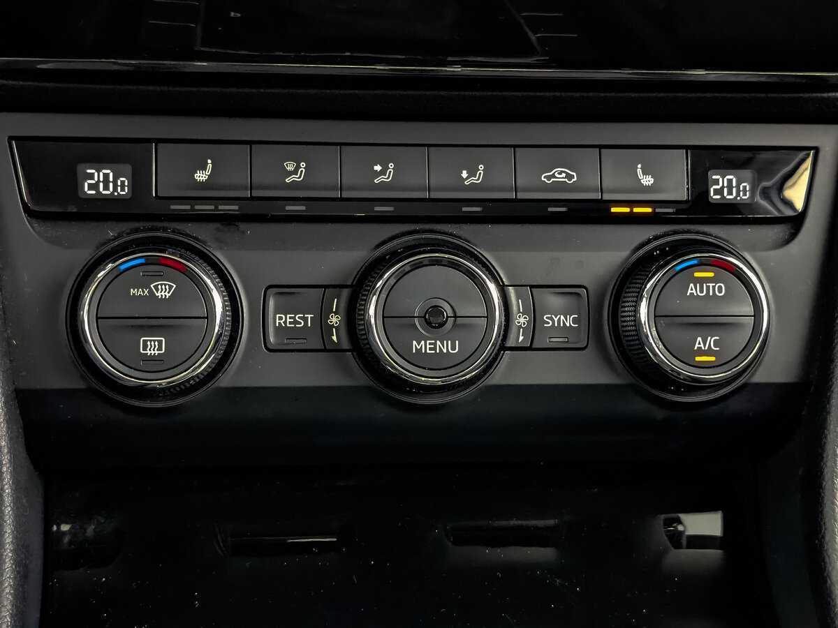 Skoda Superb с пробегом — 2017 год. Фото: #20