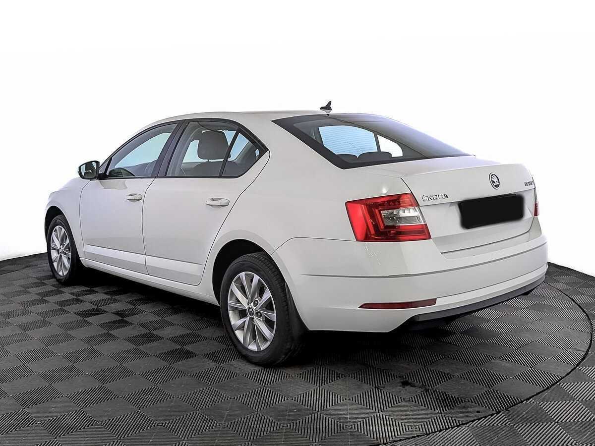 Skoda Octavia с пробегом — 2019 год. Фото: #6