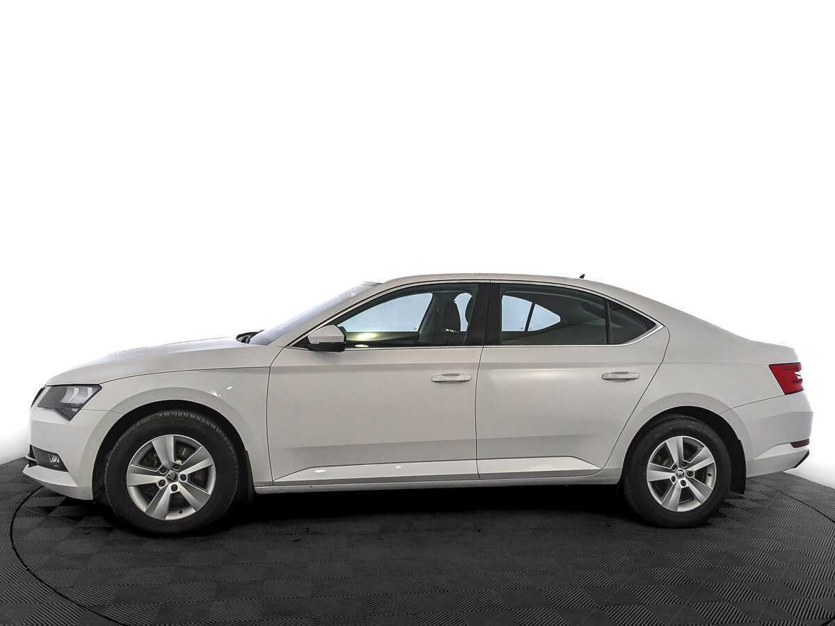 Skoda Superb с пробегом — 2017 год. Фото: #7