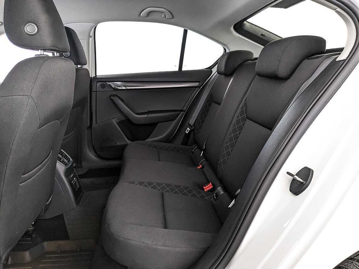 Skoda Octavia с пробегом — 2018 год. Фото: #17