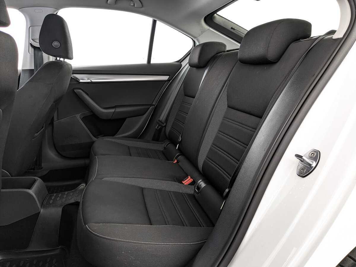 Skoda Octavia с пробегом — 2017 год. Фото: #10