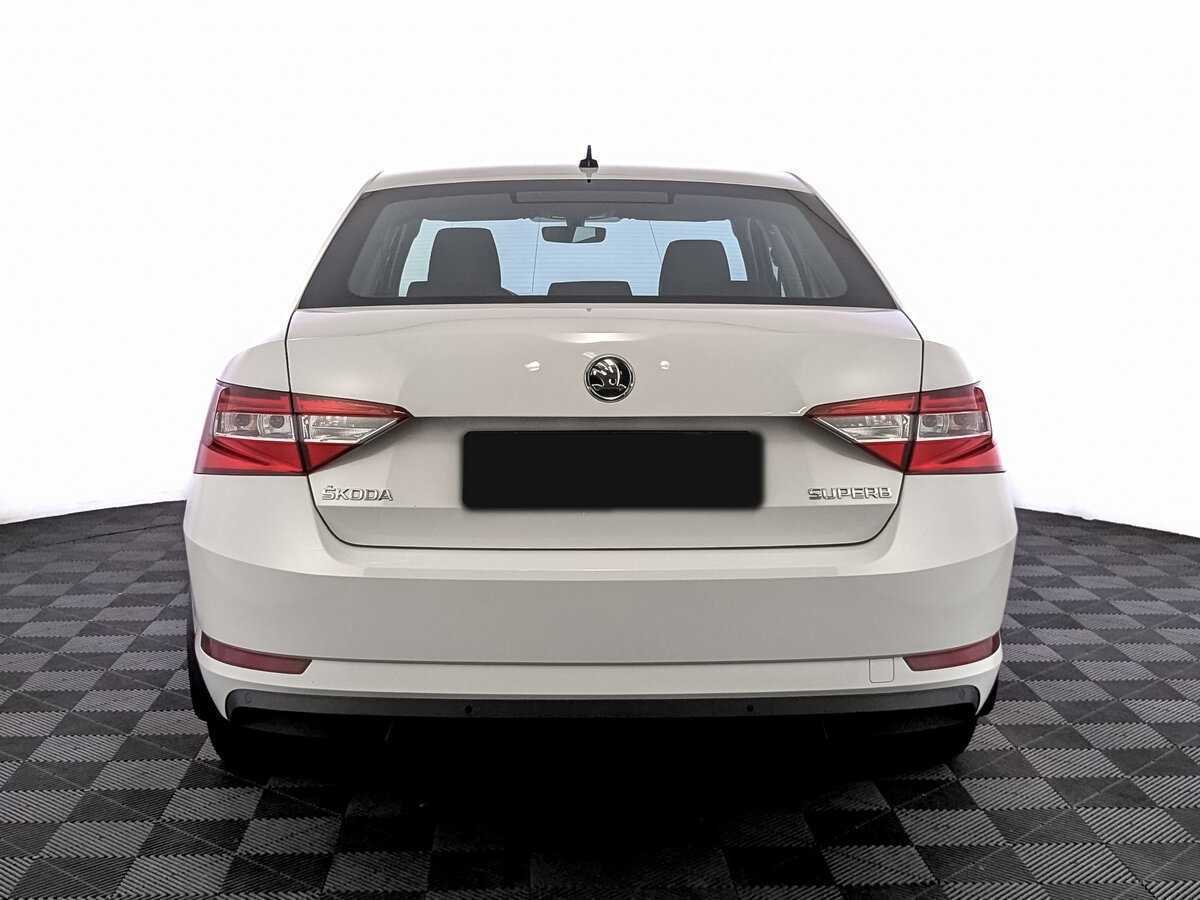 Skoda Superb с пробегом — 2018 год. Фото: #5