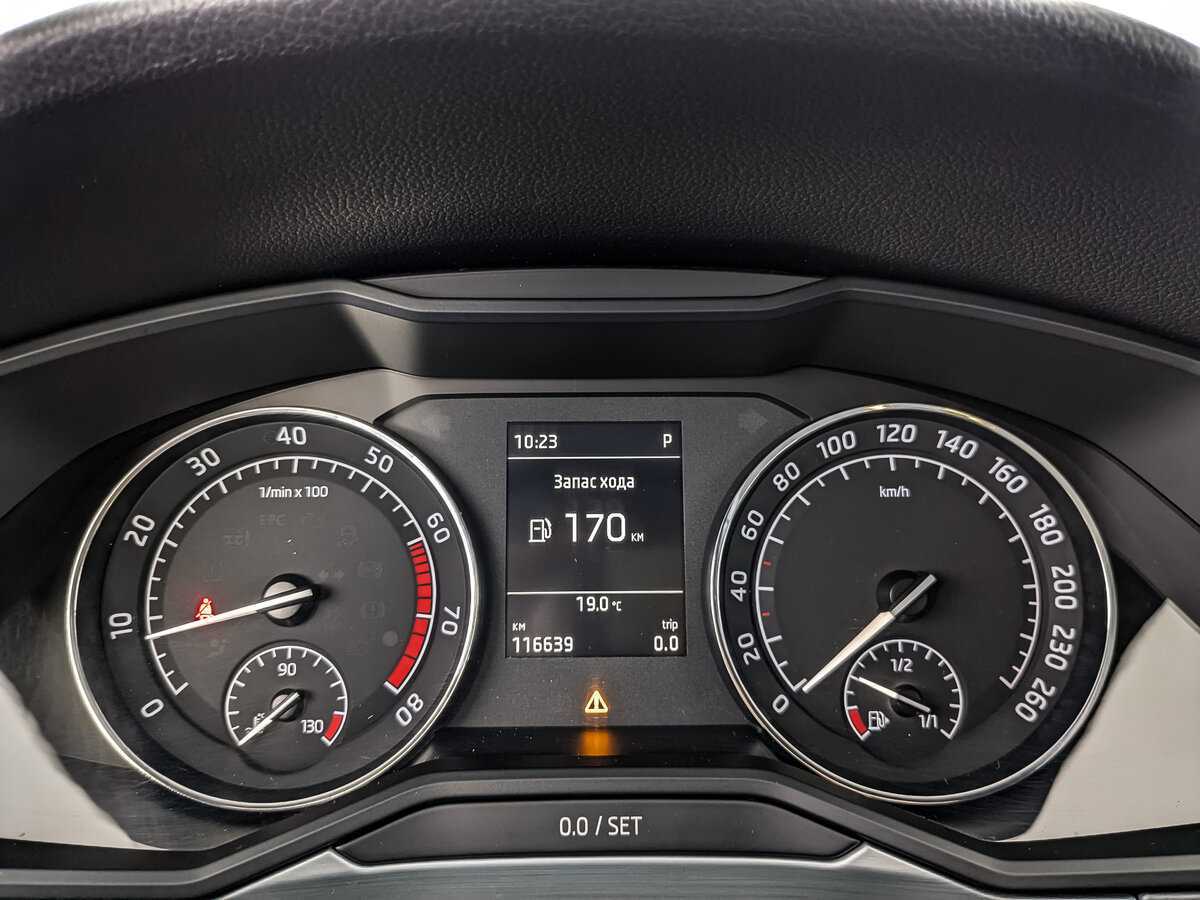 Skoda Superb с пробегом — 2018 год. Фото: #15