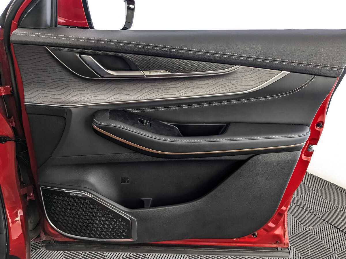 EXEED LX с пробегом — 2022 год. Фото: #23