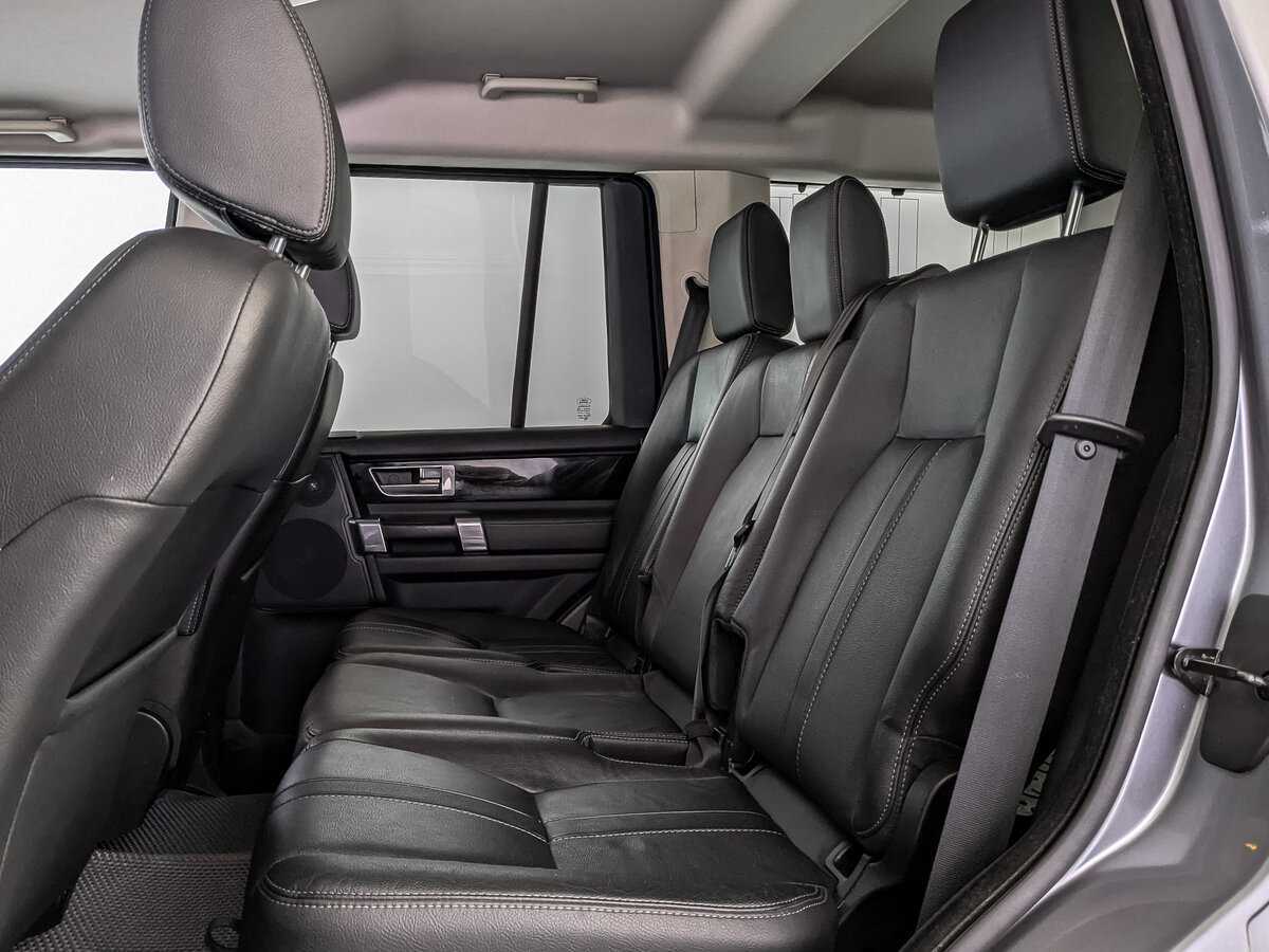 Land Rover Discovery с пробегом — 2012 год. Фото: #17