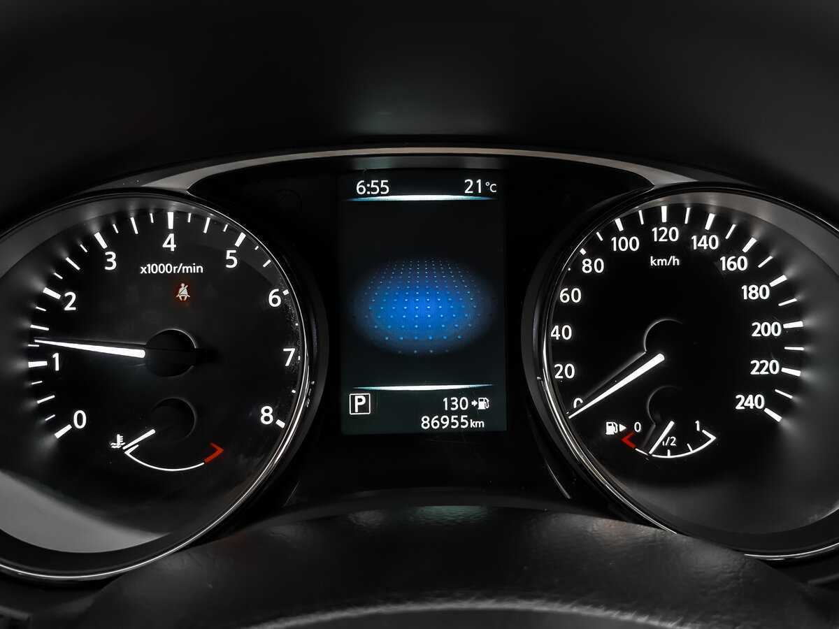 Nissan X-Trail с пробегом — 2015 год. Фото: #13