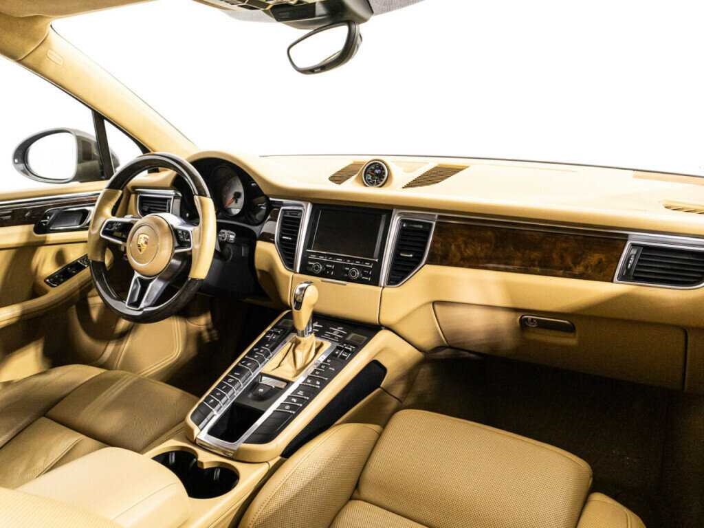 Porsche Macan с пробегом — 2014 год. Фото: #8