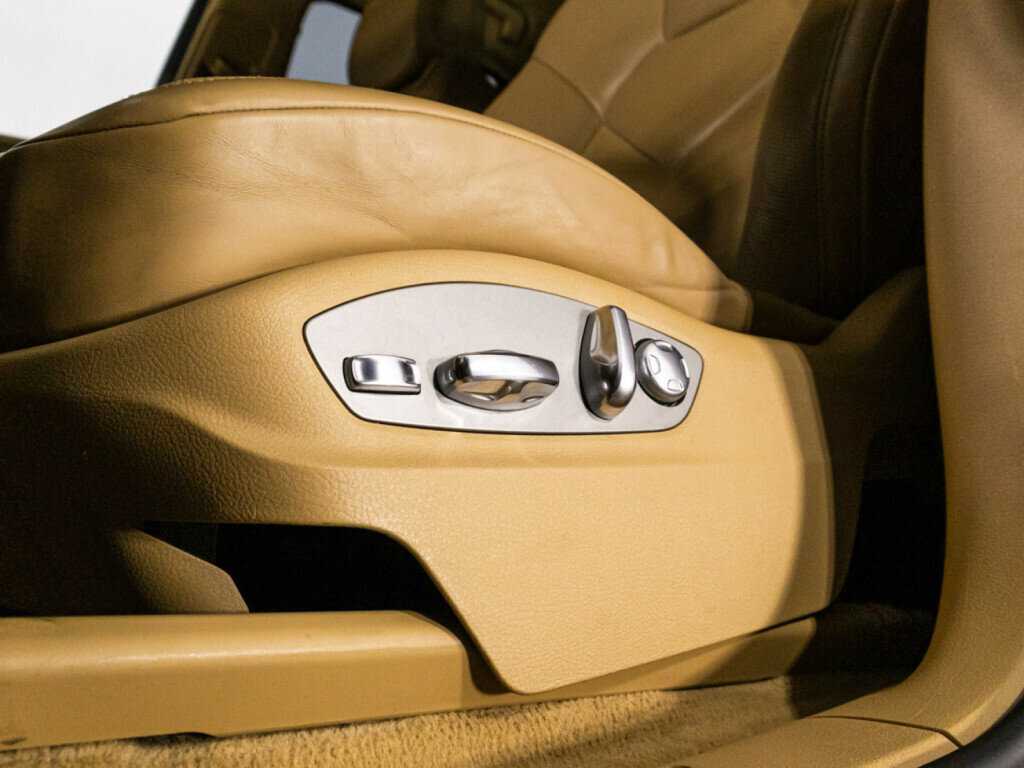 Porsche Macan с пробегом — 2014 год. Фото: #16