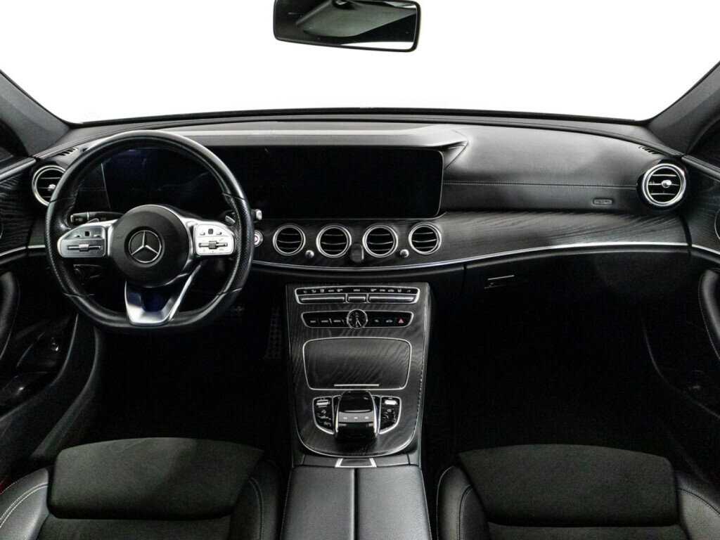 Mercedes-Benz E-Класс с пробегом — 2019 год. Фото: #12