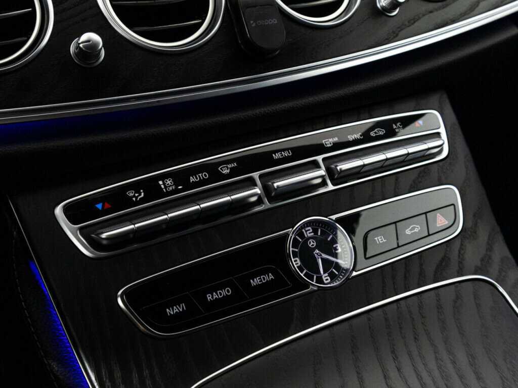 Mercedes-Benz E-Класс с пробегом — 2019 год. Фото: #16