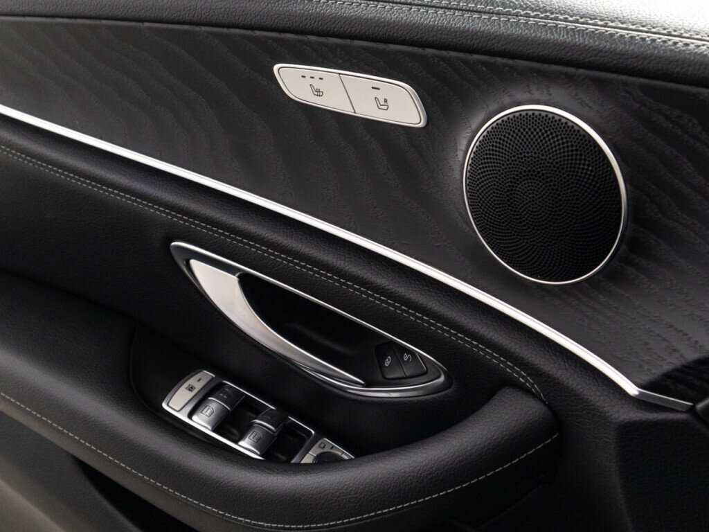 Mercedes-Benz E-Класс с пробегом — 2019 год. Фото: #18