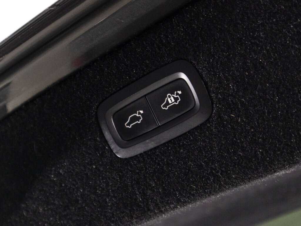 Volvo XC90 с пробегом — 2018 год. Фото: #11