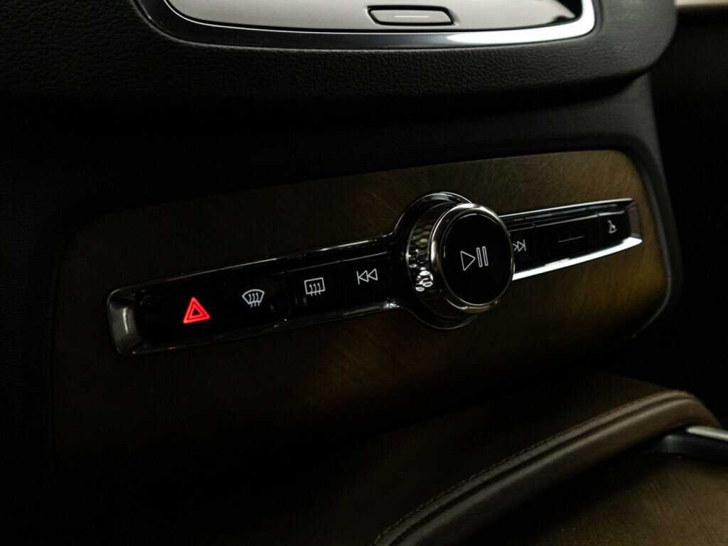 Volvo XC90 с пробегом — 2018 год. Фото: #16