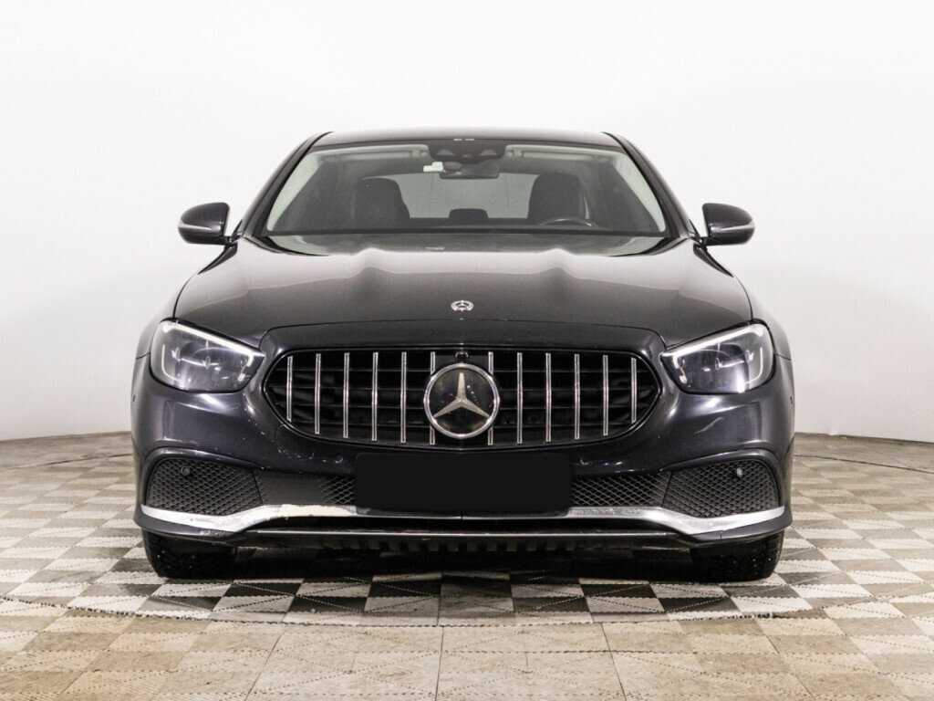 Mercedes-Benz E-Класс с пробегом — 2020 год. Фото: #1