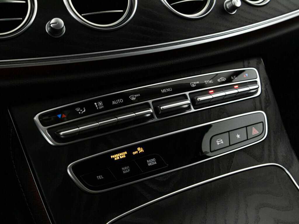 Mercedes-Benz E-Класс с пробегом — 2020 год. Фото: #16