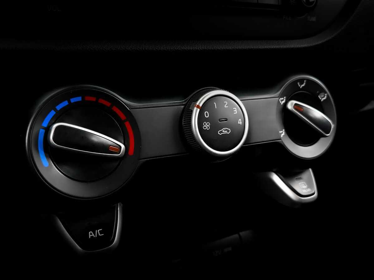 Kia Rio с пробегом — 2020 год. Фото: #22