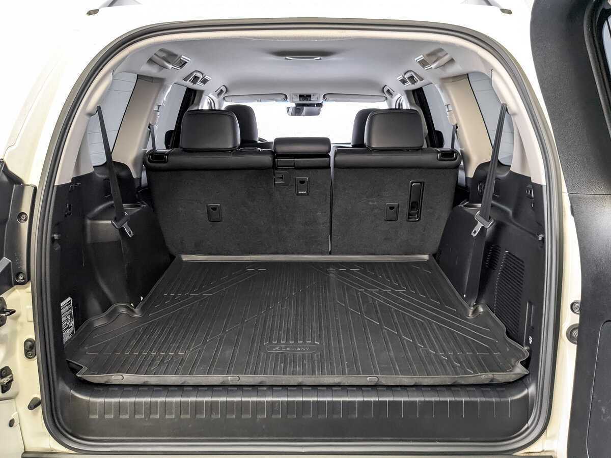 Toyota Land Cruiser Prado с пробегом — 2022 год. Фото: #9