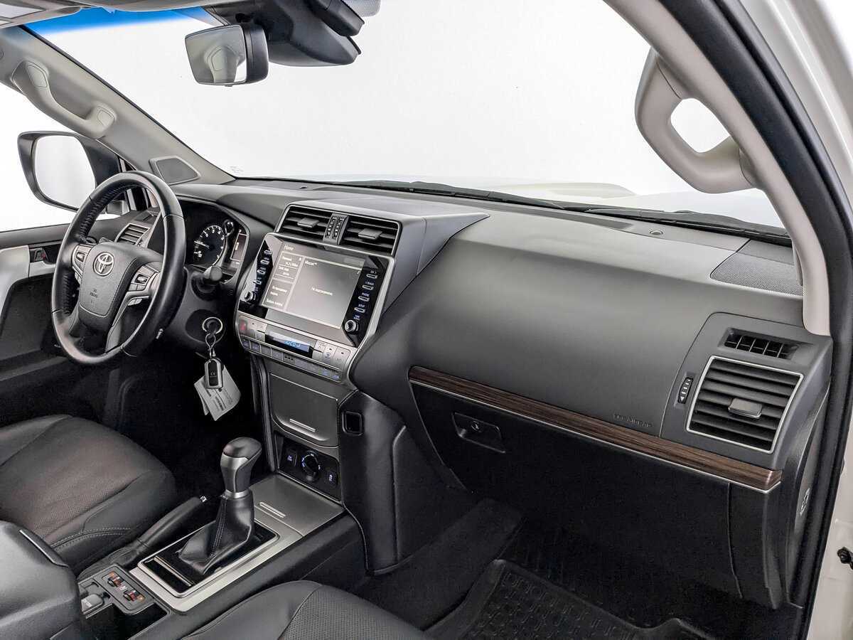 Toyota Land Cruiser Prado с пробегом — 2022 год. Фото: #10