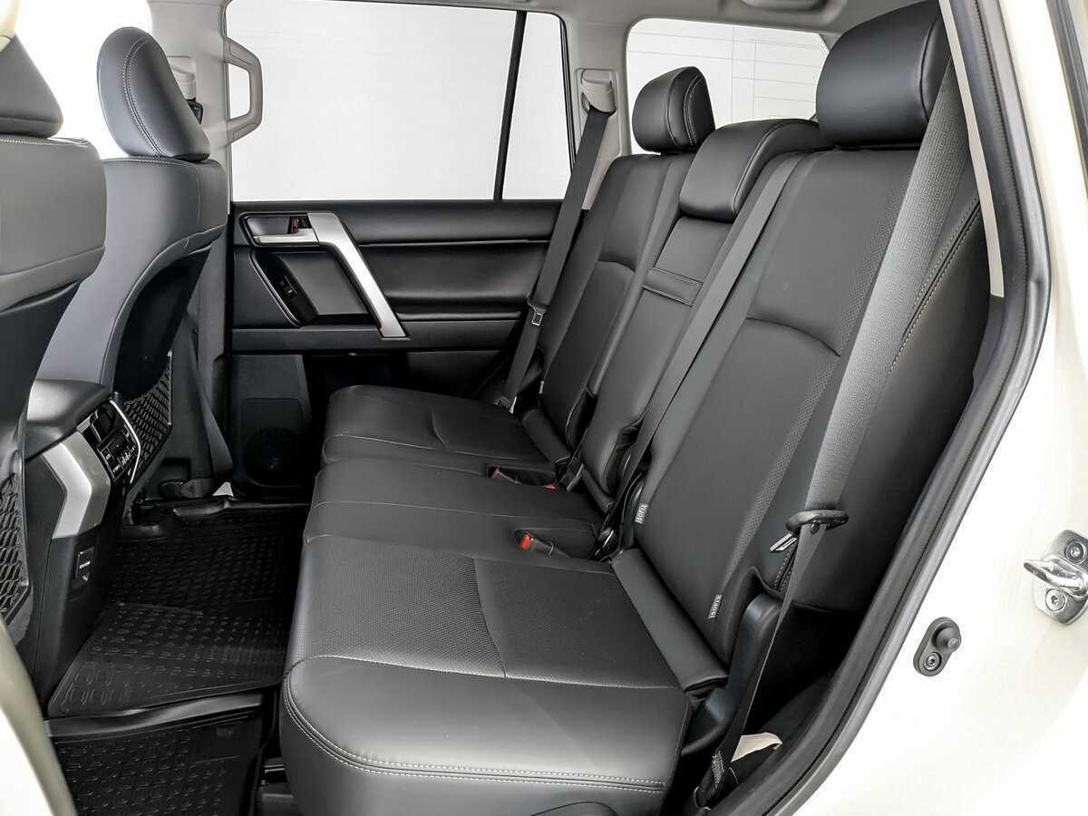 Toyota Land Cruiser Prado с пробегом — 2022 год. Фото: #11