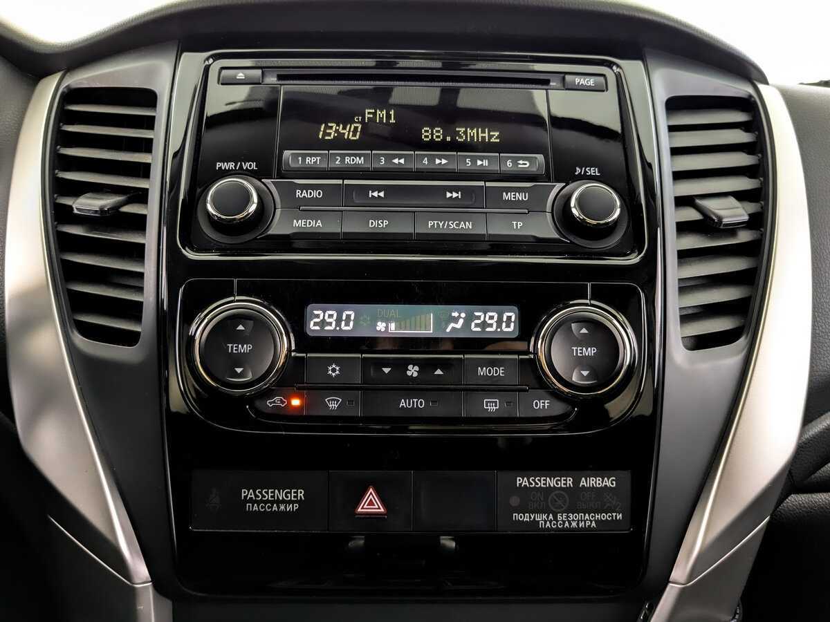 Mitsubishi Pajero Sport с пробегом — 2018 год. Фото: #14