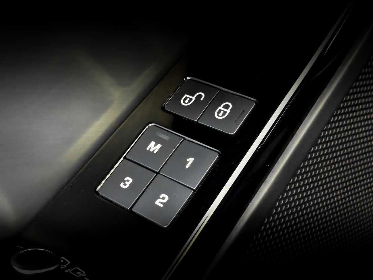 Land Rover Range Rover Velar с пробегом — 2019 год. Фото: #19