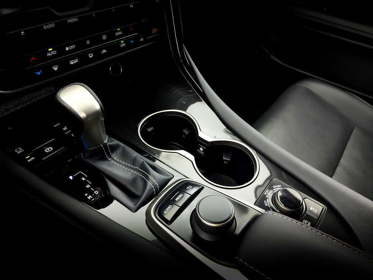 Lexus RX с пробегом — 2019 год. Фото: #27