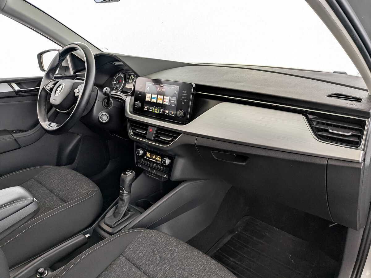 Skoda Rapid с пробегом — 2021 год. Фото: #10