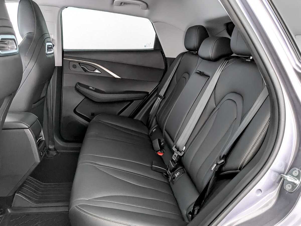 OMODA C5 с пробегом — 2023 год. Фото: #11